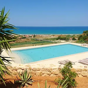 4* Hotel La Blanca &